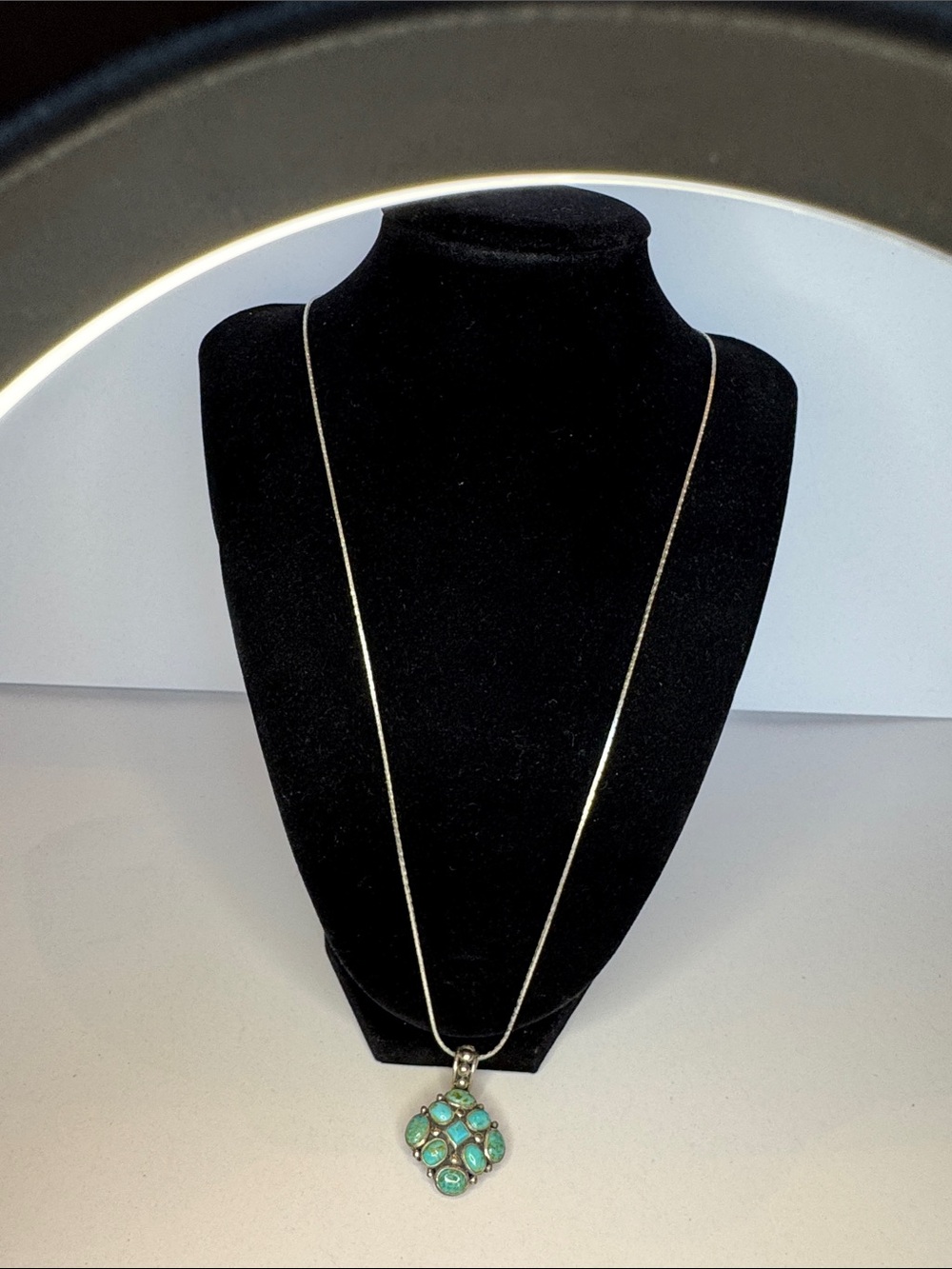 Sterling Silver Turquoise Cluster Pendant Vintage Necklace with SS chain. - Picture 3 of 8